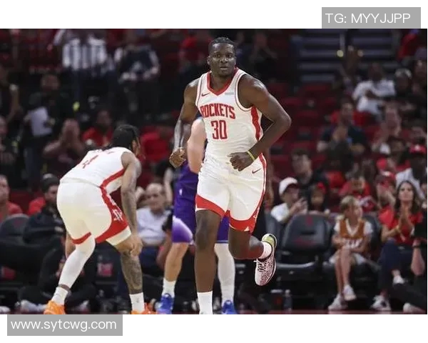 克林特卡佩拉：从边缘球员到NBA明星的奋斗历程与成长故事